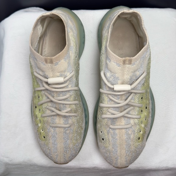 Yeezy Boost 380 Alien Blue | Size 11 - Picture 9 of 16